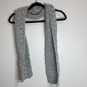 🪿Handmade grey scarf!